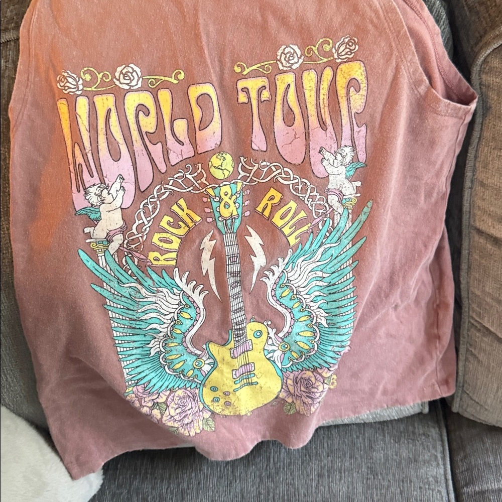 Women's Rock & Roll Graphic Muscle Tee - Pink